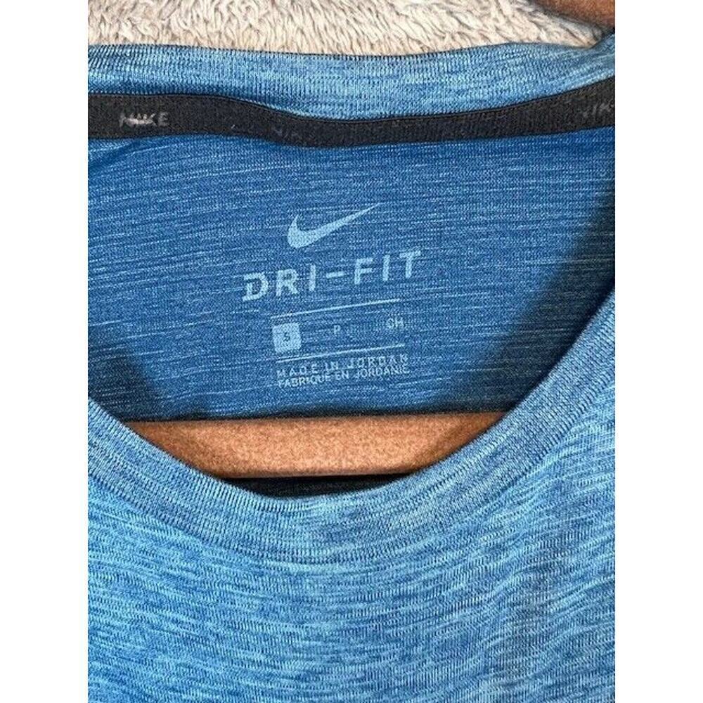 Nike Shirt Womens Small Running Dri Fit Short Sleeve Swoosh Lightweight - Picture 6 of 7